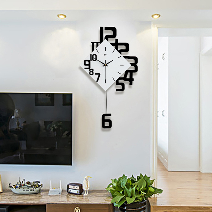 Size Lớn - Đồng hồ treo tường decor hình thoi trang trí số màu trắng đen, Đồng hồ kim trôi treo tường - DHTT533