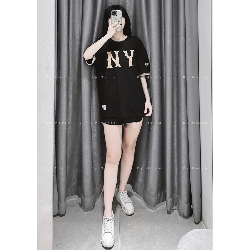 ÁO PHÔNG NYI ĐEN CHỮ VÀNG KÈM MŨ