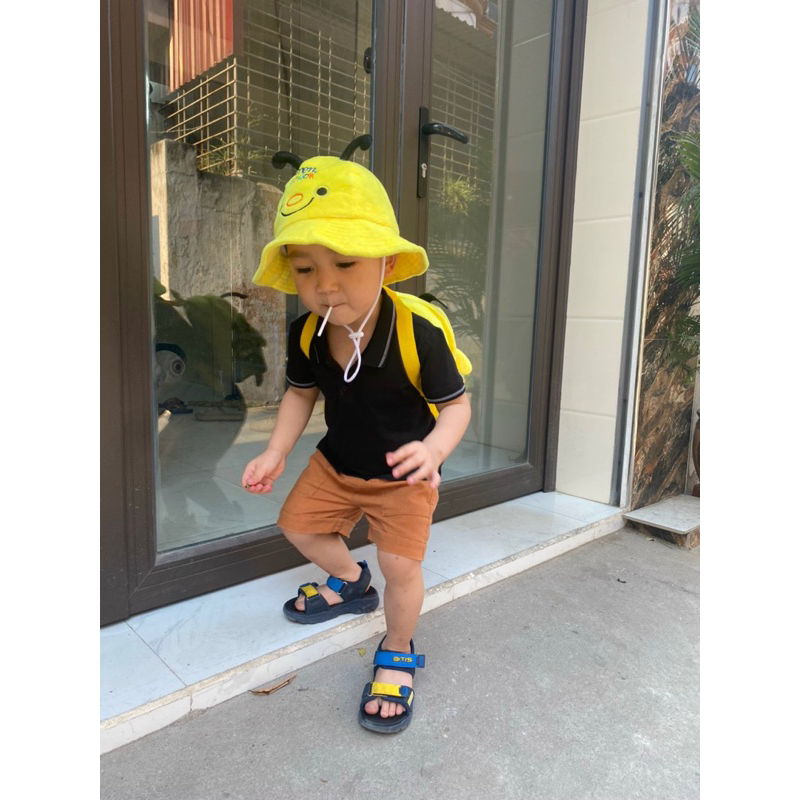 Set balo kèm mũ ong vàng