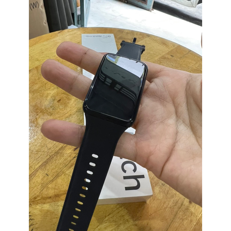 Đồng hồ thông minh Oppo Watch Free