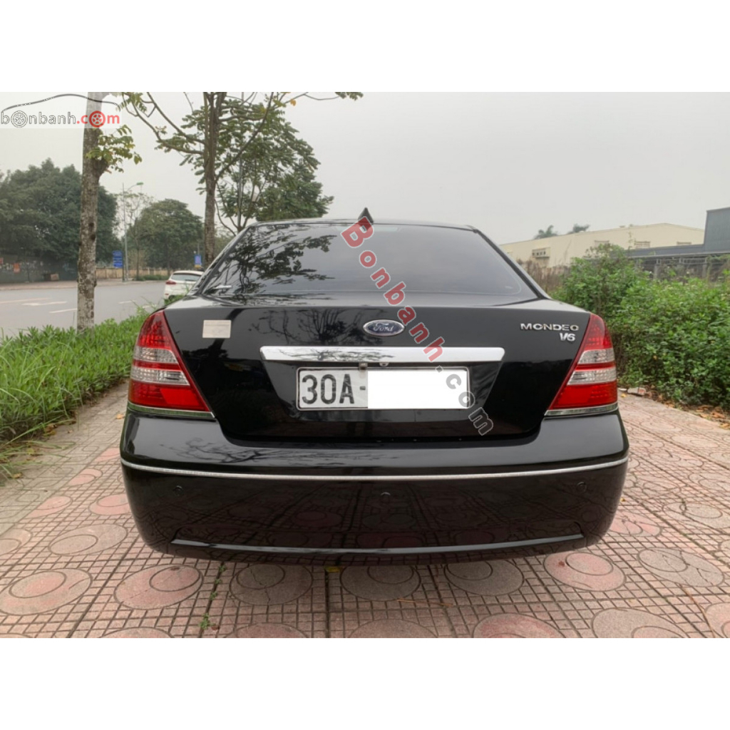 Chắn bùn bánh xe Ford Mondeo 2.5 2004-2006