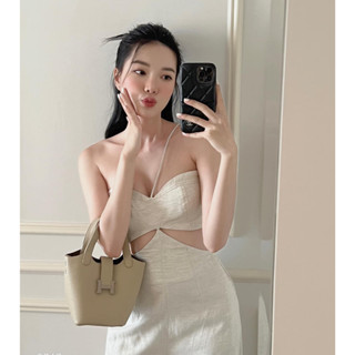 Bộ jumpsuit khoét eo quần dài ống xuông chất siêu đẹp