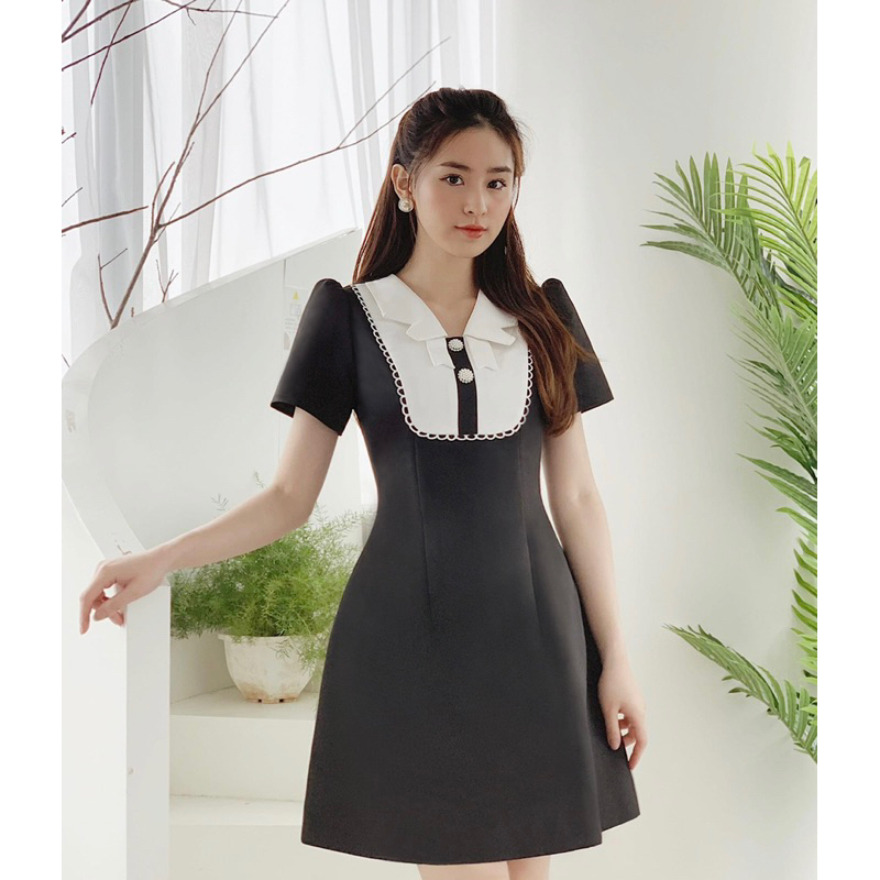 Váy đen ngắn tay dáng chữ A phối cổ bèo nơ nhí tiểu thư BABY ORRI DRESS