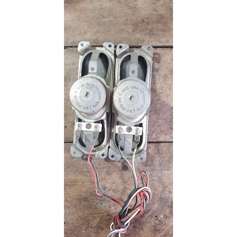 Cặp Loa SONY KLV-32BX300 Loa củ do tivi hư màn Loa hát bình thường ok như hình chụp trên tháo máy,.b