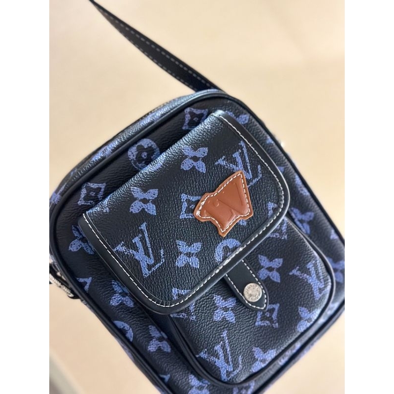 Túi đeo chéo nam LV CHRISTOPHER sz15x18cm bản super bản chuẩn đẹp fullbox nam châm