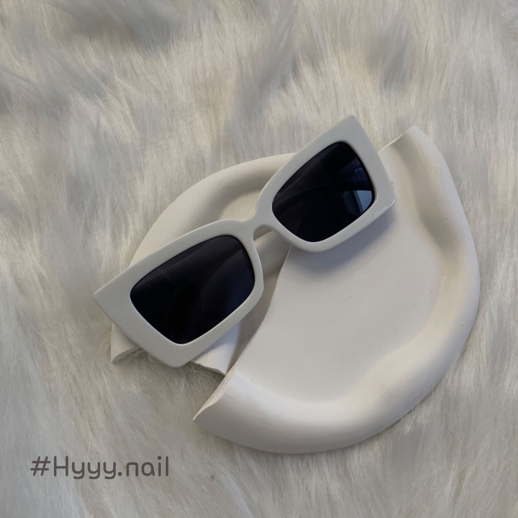 Mắt kính râm nữ hình vuông thời trang sành điệu mẫu mới màu trắng đen thời trang 2023