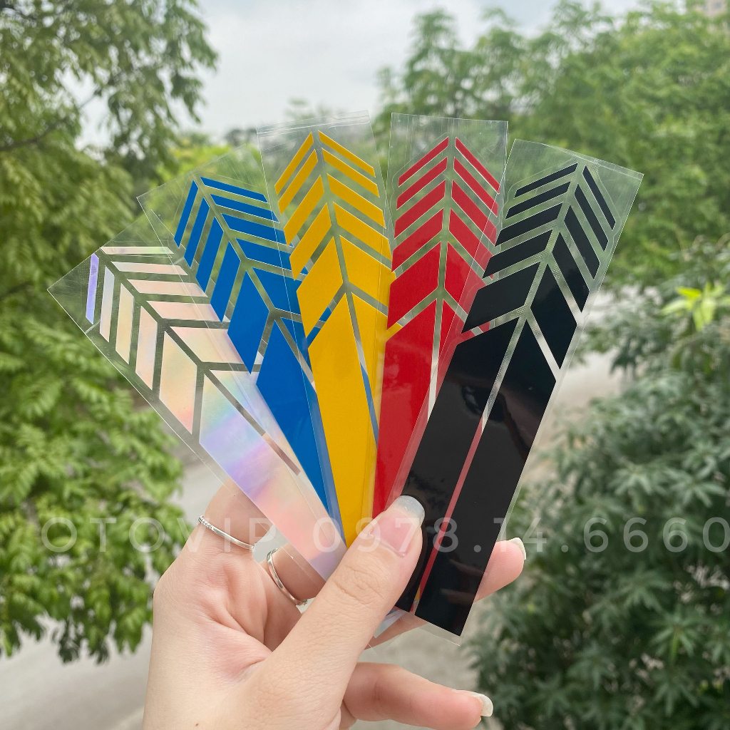 Bộ 2 miếng tem dán phản quang trang trí kính chiếu hậu 5 màu lựa chọn dành cho xe hơi độc đáo