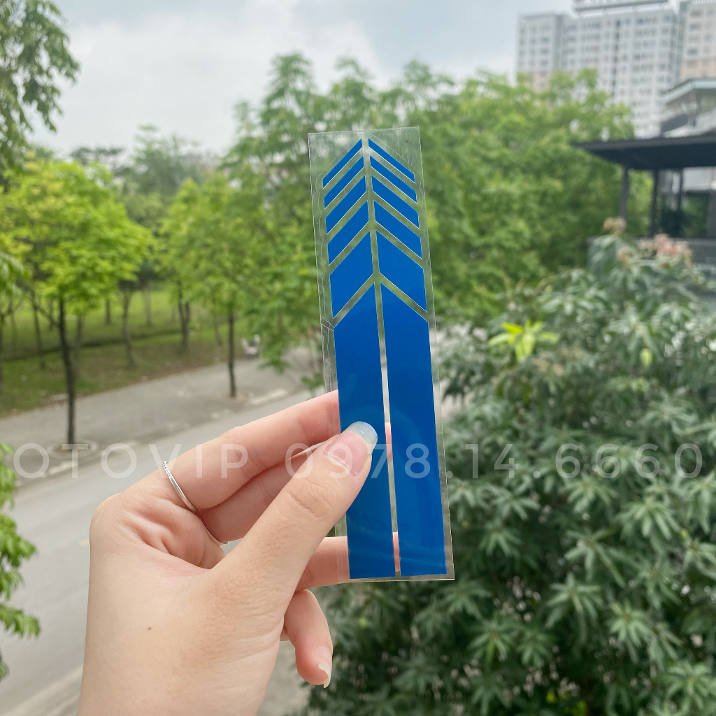 Bộ 2 miếng tem dán phản quang trang trí kính chiếu hậu 5 màu lựa chọn dành cho xe hơi độc đáo