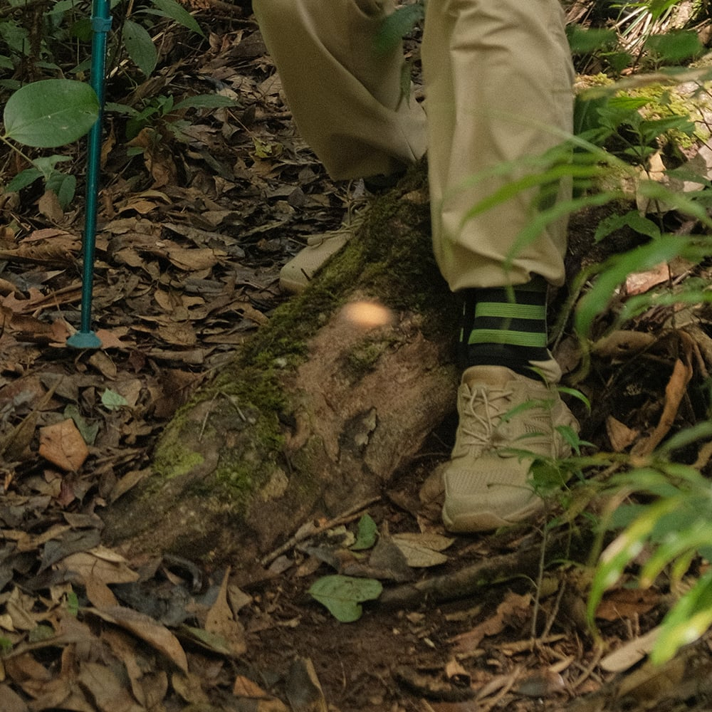 Băng thun dùng để bó ống quần chống vắt trekking, leo núi, dã ngoại