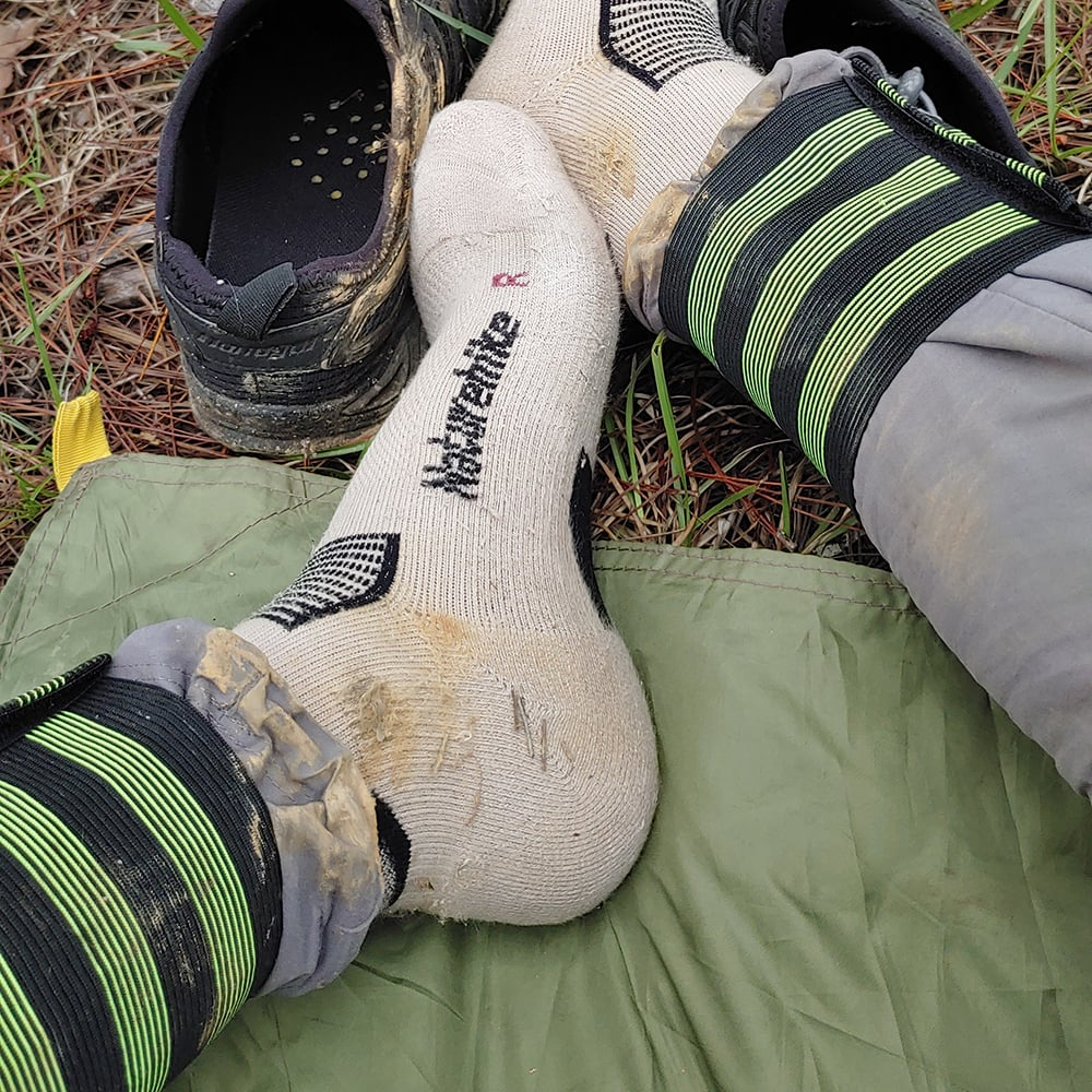 Băng thun dùng để bó ống quần chống vắt trekking, leo núi, dã ngoại