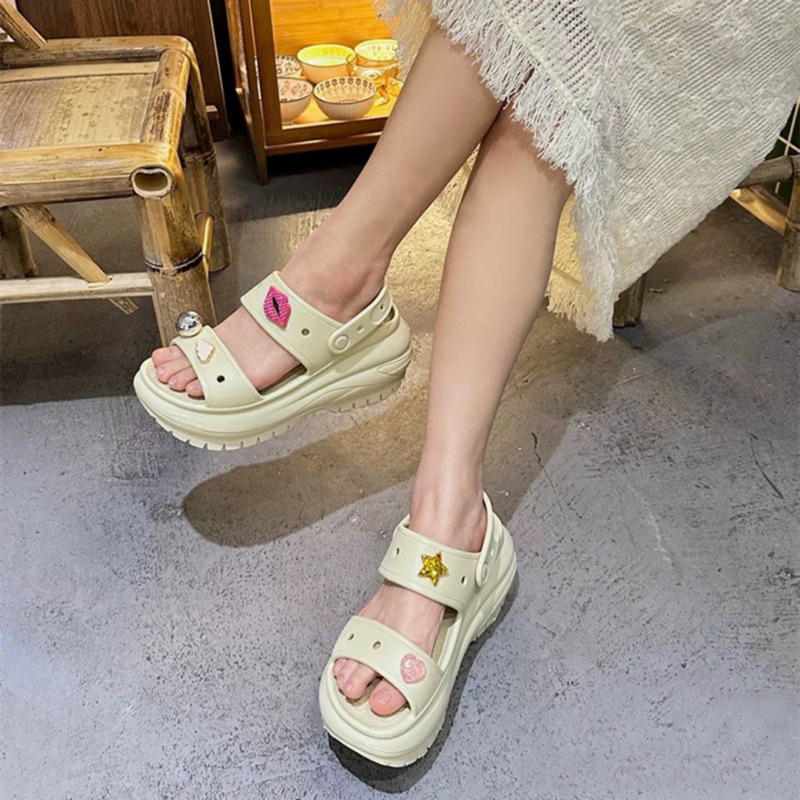 Sandal Crush đế răng cưa viền bóng đế cao 7-8cm- tặng kèm 10sticker