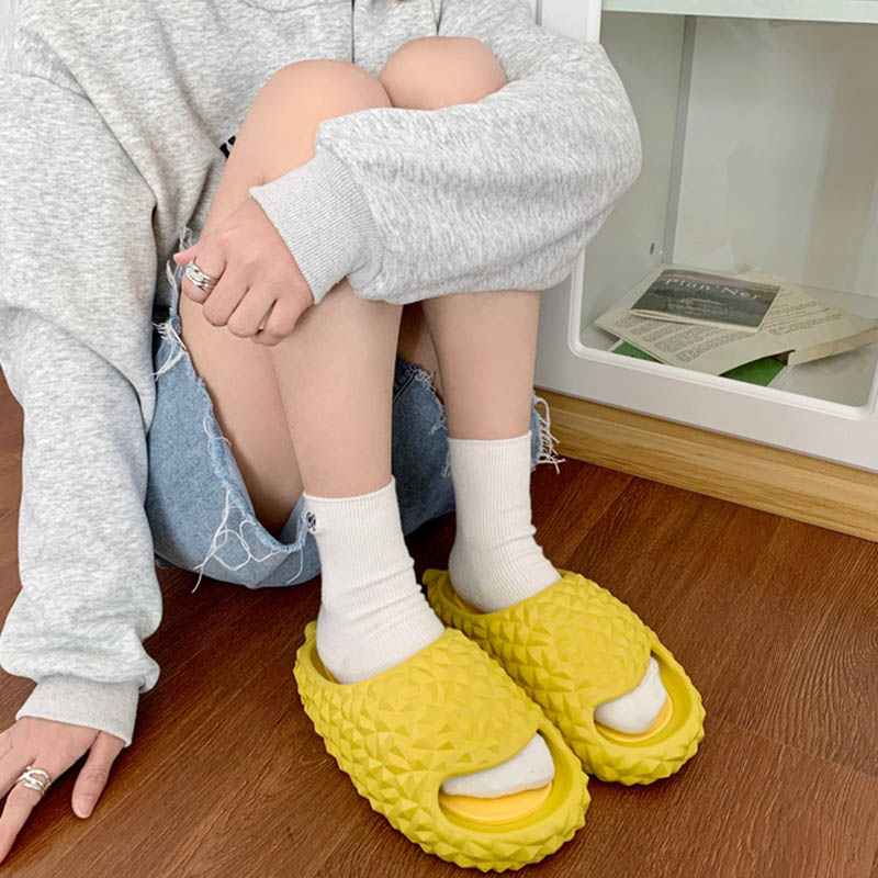 Dép bánh mì hình sầu riêng nữ chống thấm nước đế cao siêu xinh siêu cá tính - 2 màu hot trend 2023