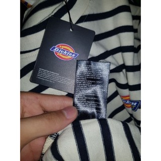 Tee dickies trắng đen ..
