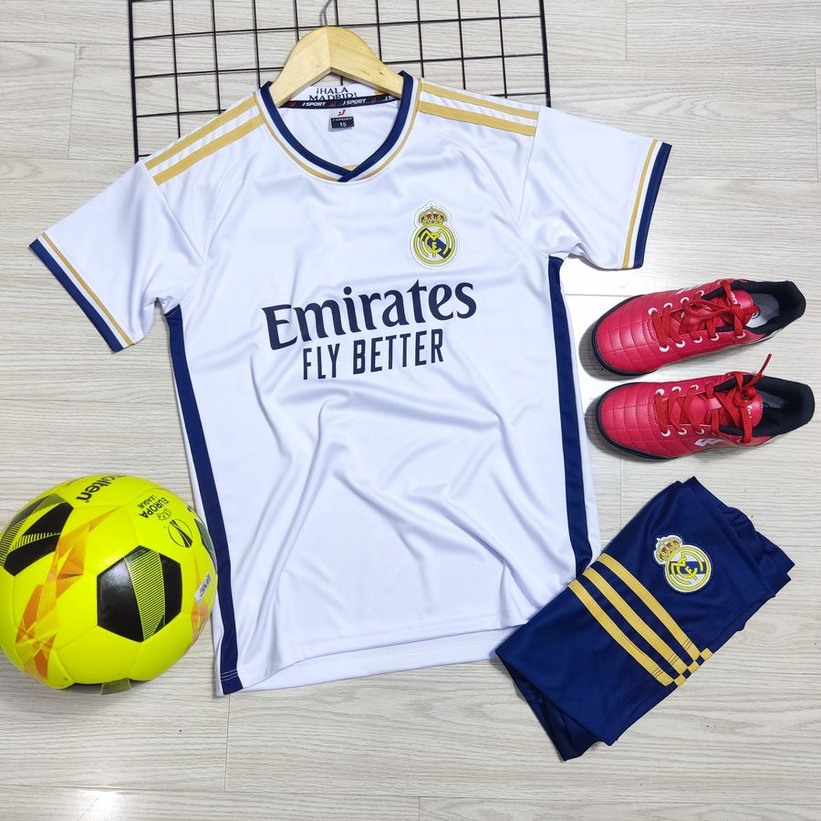 Quần Áo Bóng Đá, Đồ Đá Banh Trẻ Em Ronaldo CLB Real Madrid Trắng + Hồng Mùa 2023 2024 - Thun Lạnh Cao Cấp
