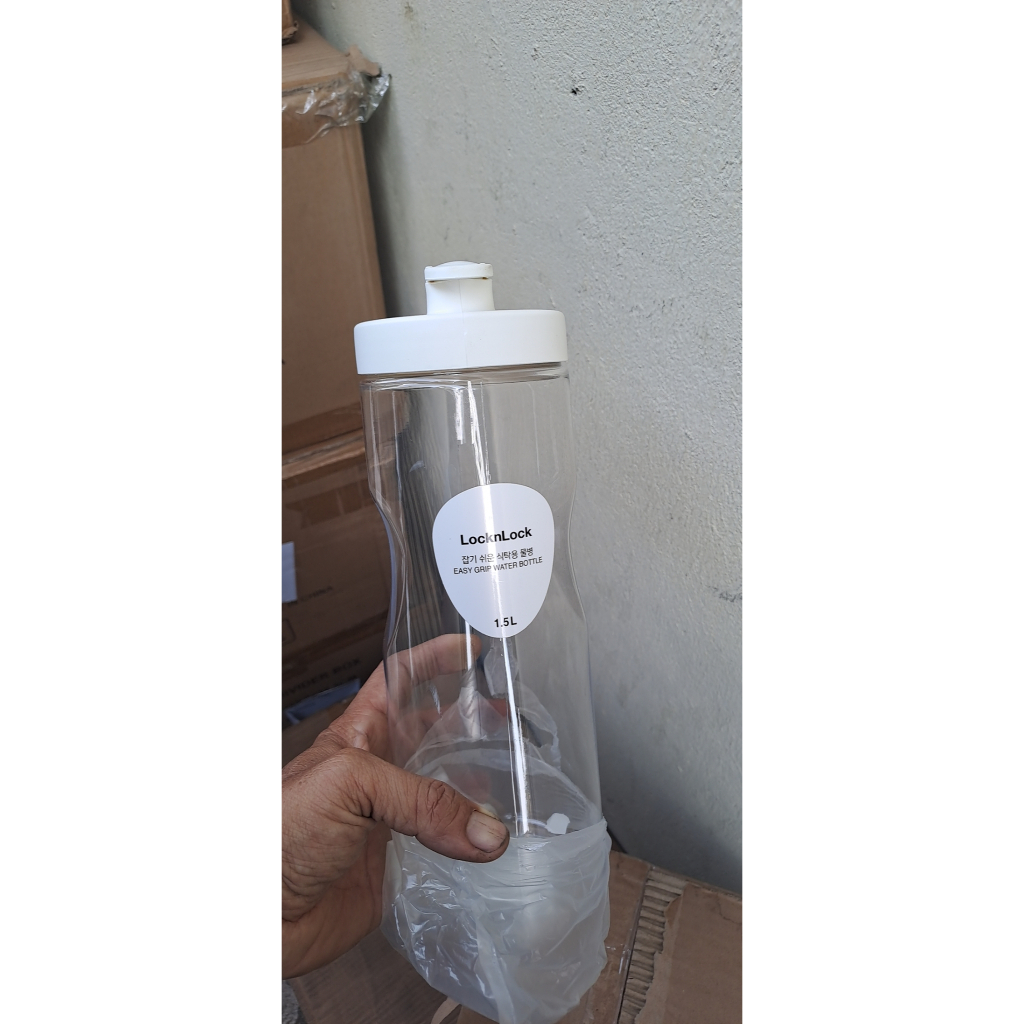 Bình Đựng Nước Lock&Lock Easy Grip Dung Tích 1.5L trơn
