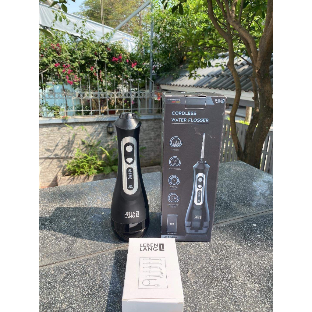 Máy Tăm nước cầm tay Lebenlang LBT1486S 3 chế độ, 5 đầu tăm tặng kèm túi vải bảo hành 24 tháng