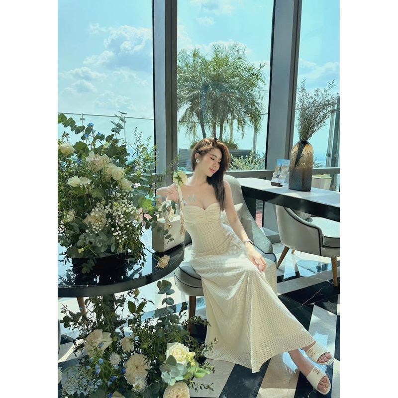 ĐẦM CÚP NGỰC 2s  KHOÉT LƯNG