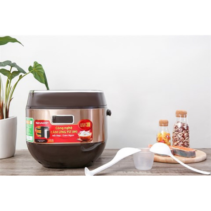 Nồi cơm cao tần Sharp 1.8 lít KS-IH191V-GL hàng trưng bày chính hãng.
