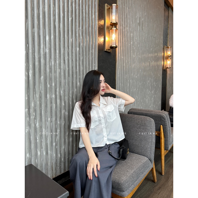 Áo sơmi thô trắng túi hộp C'est la vie