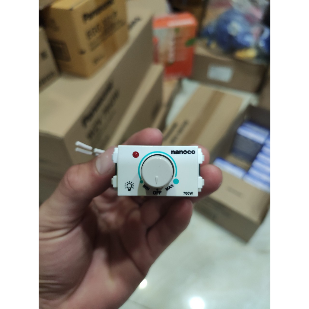 DIMMER, Công Tắt Điều Chỉnh Quạt & Đèn 700w, Chính Hãng Nanoco/ Dòng Wide Pana