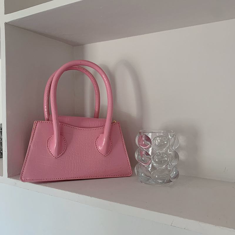 Túi xách nữ phong cách trẻ trung năng động đeo chéo, cầm tay L02