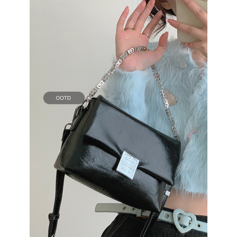 Túi xách nữ đeo chéo đeo vai thiết kế cá tính trendy L06