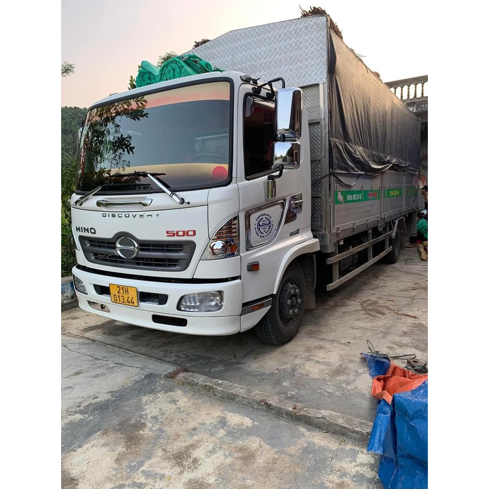 Ốp mí đèn hino 500