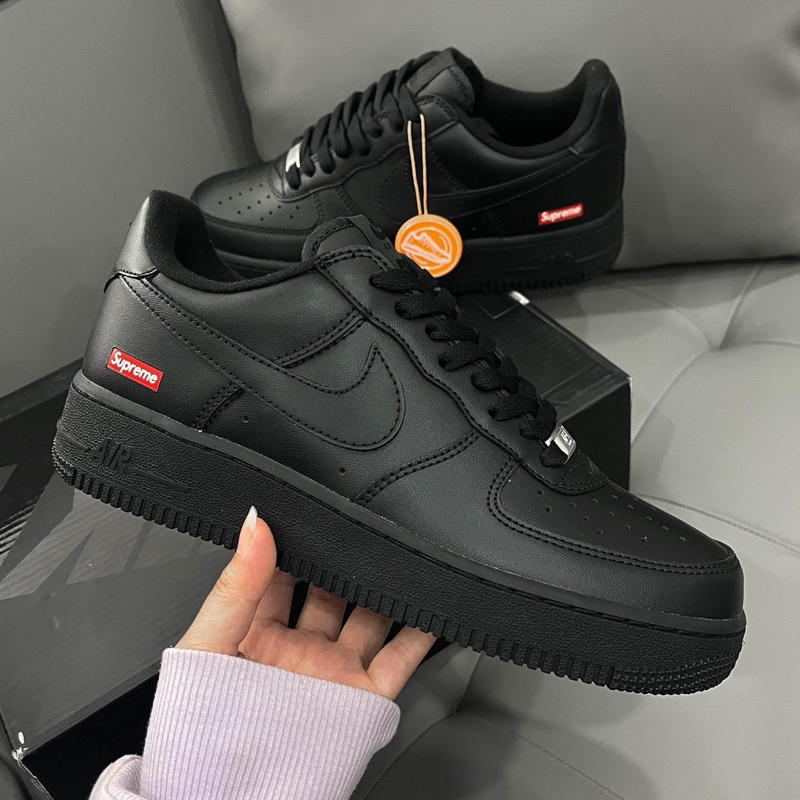 Giày sneaker foce đen supreme