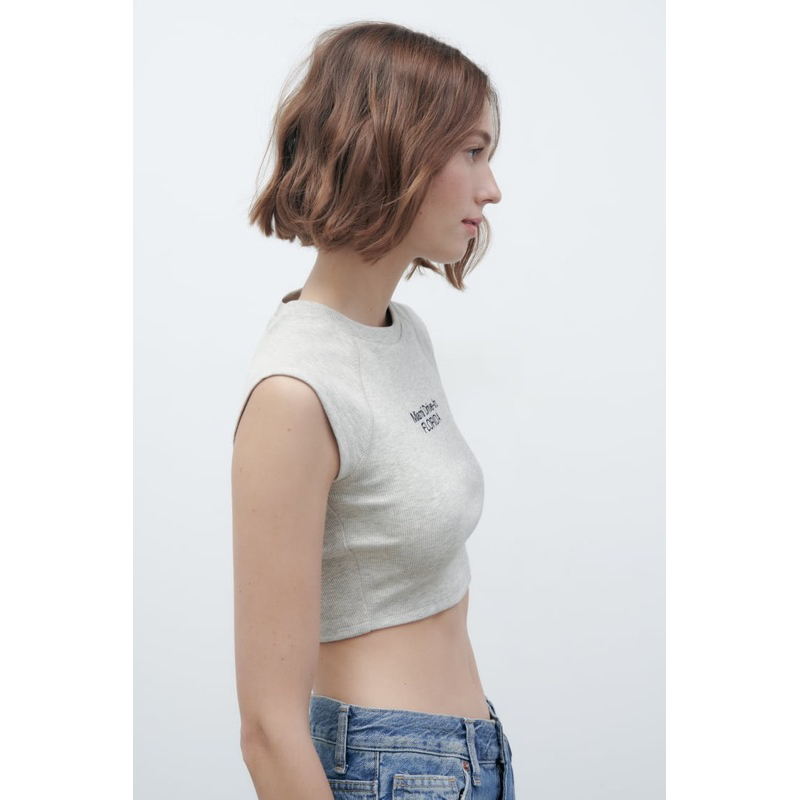 Áo Croptop Chữ Thêu Màu Ghi Xám Zara