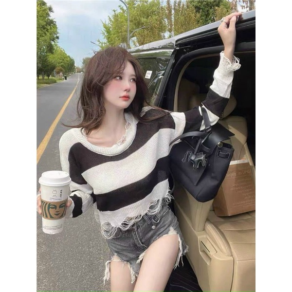 Áo Len Kẻ Sọc Crop Top - BT Fashion