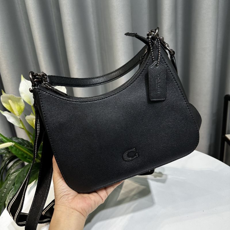 Túi Coach Dáng HoBo