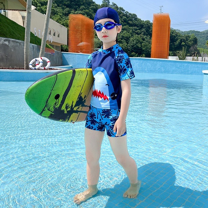 Đồ Bơi Bé Trai Demeone Thiết Kế Họa Tiết Cá Mập Chất Liệu Co Giãn Cho Bé Từ 15-46kg