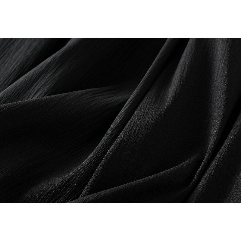 V.I.T House | Chân váy đính hạt