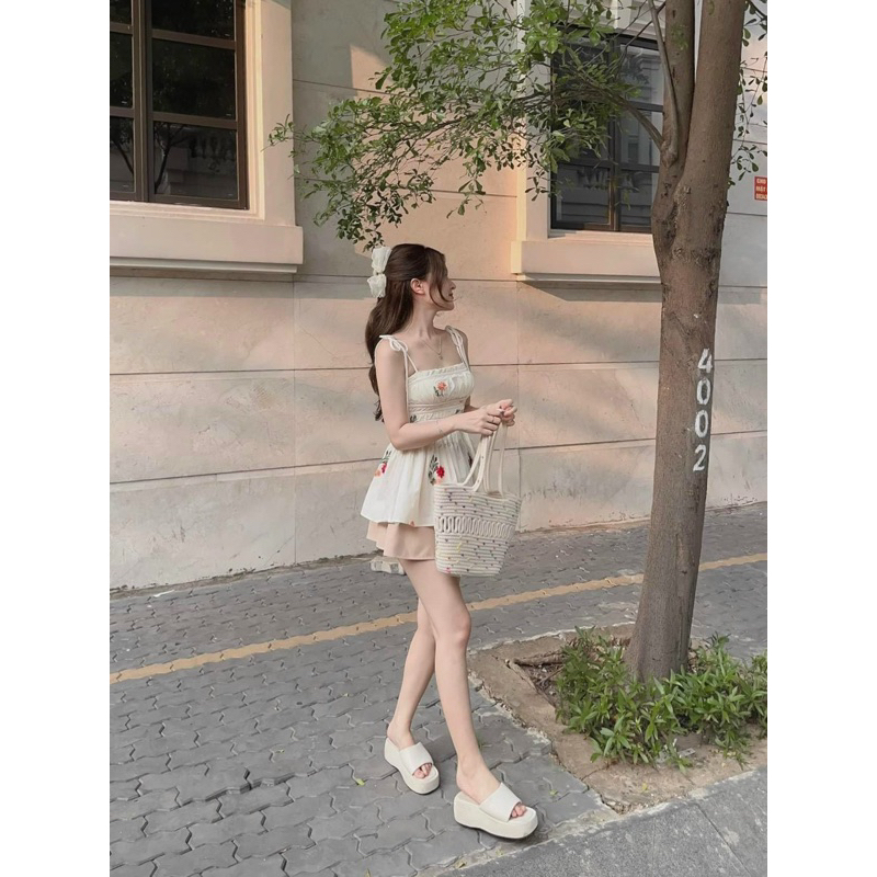 Set áo thêu hoa bo chun + short