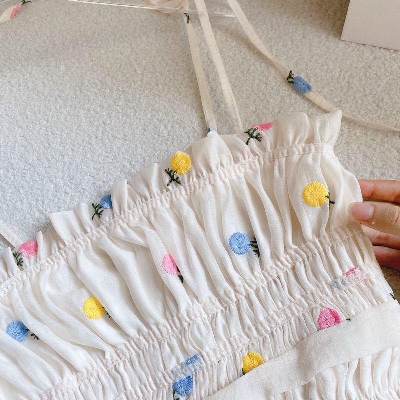 Set áo thêu hoa bo chun + short