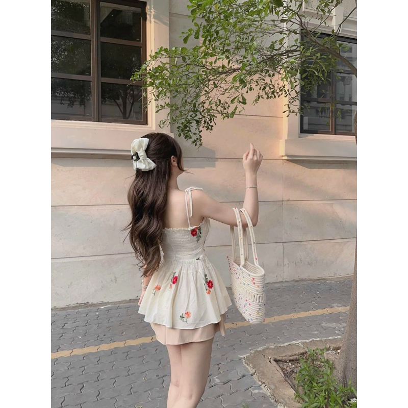 Set áo thêu hoa bo chun + short