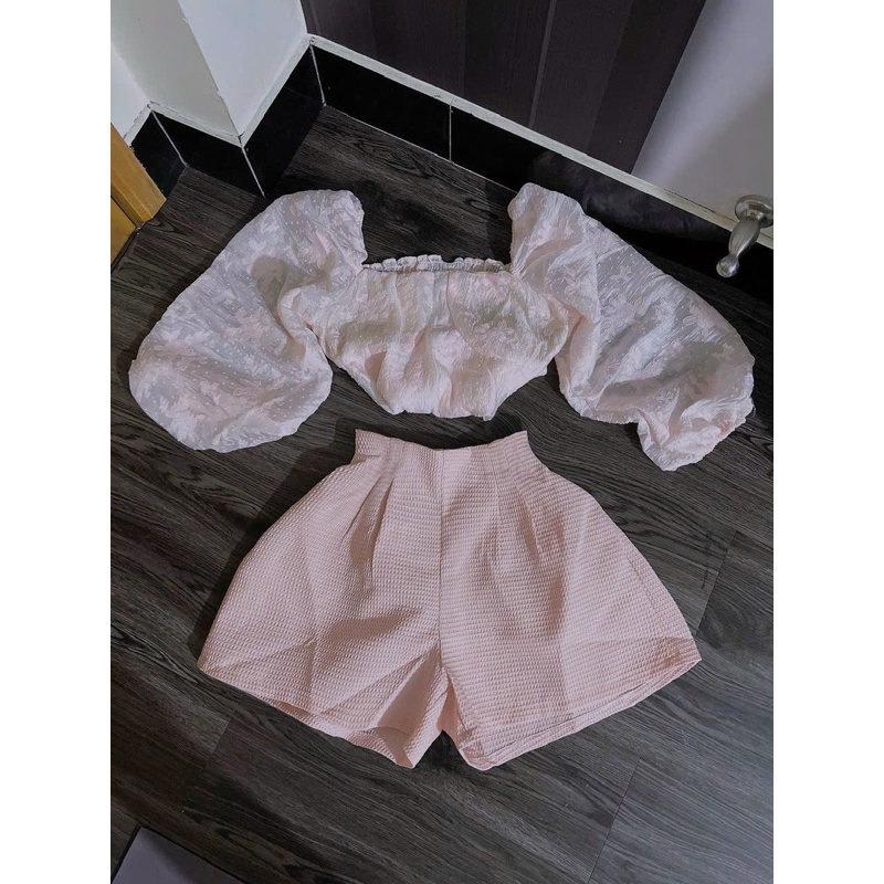 Set Bộ Áo Xốp Cúp Khuôn Ngực Tay Phồng + Quần Short Tapta