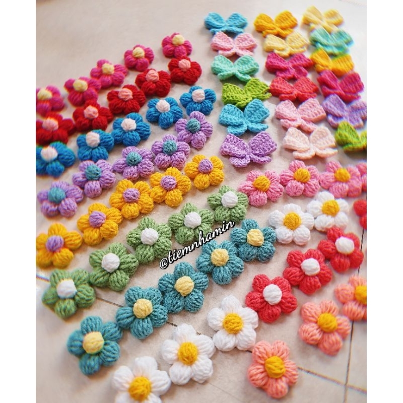 Pin cài túi hoa len handmade nhiều màu