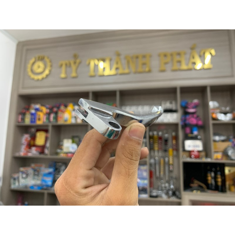 Tay thắng đùm Su Smash Trắng Phải -