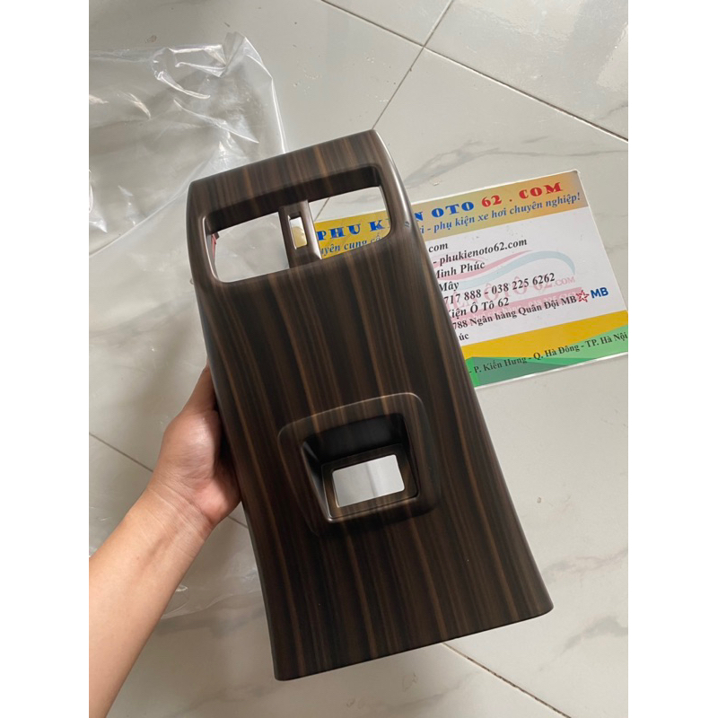 Ốp điều hoà sau vân gỗ xe Toyota Cross hàng đẹp