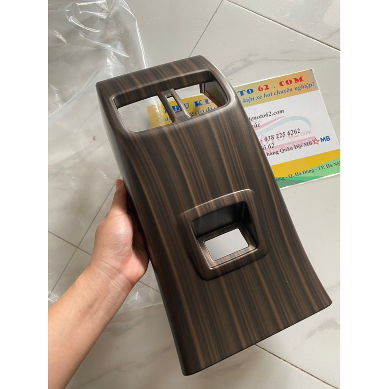 Ốp điều hoà sau vân gỗ xe Toyota Cross hàng đẹp