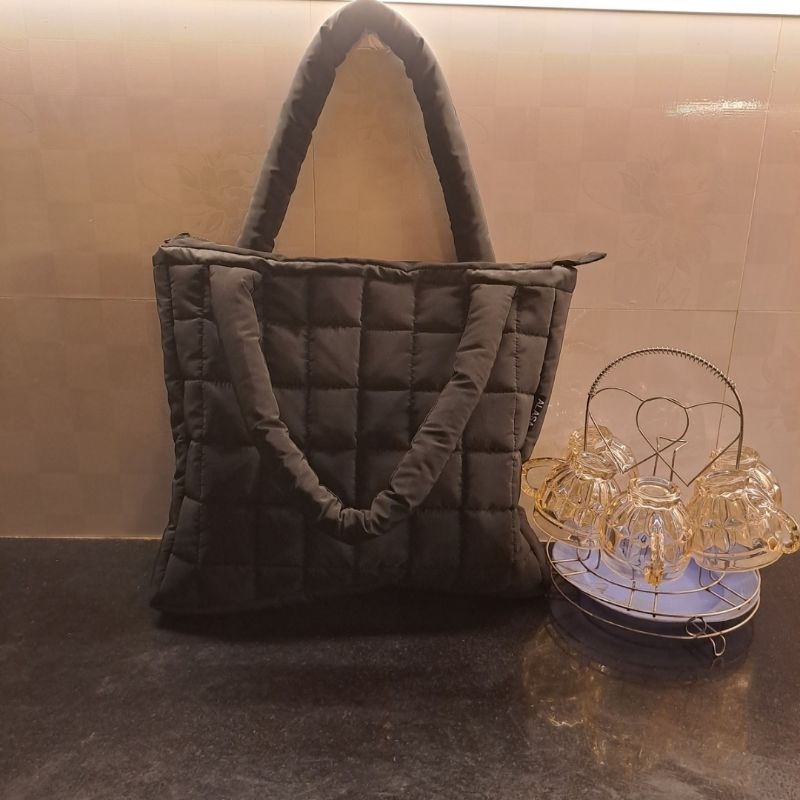 Túi tote đựng đồ đi học đi làm có ngăn phụ có khóa miệng_tui đeo cheo basic loưcal brand bag