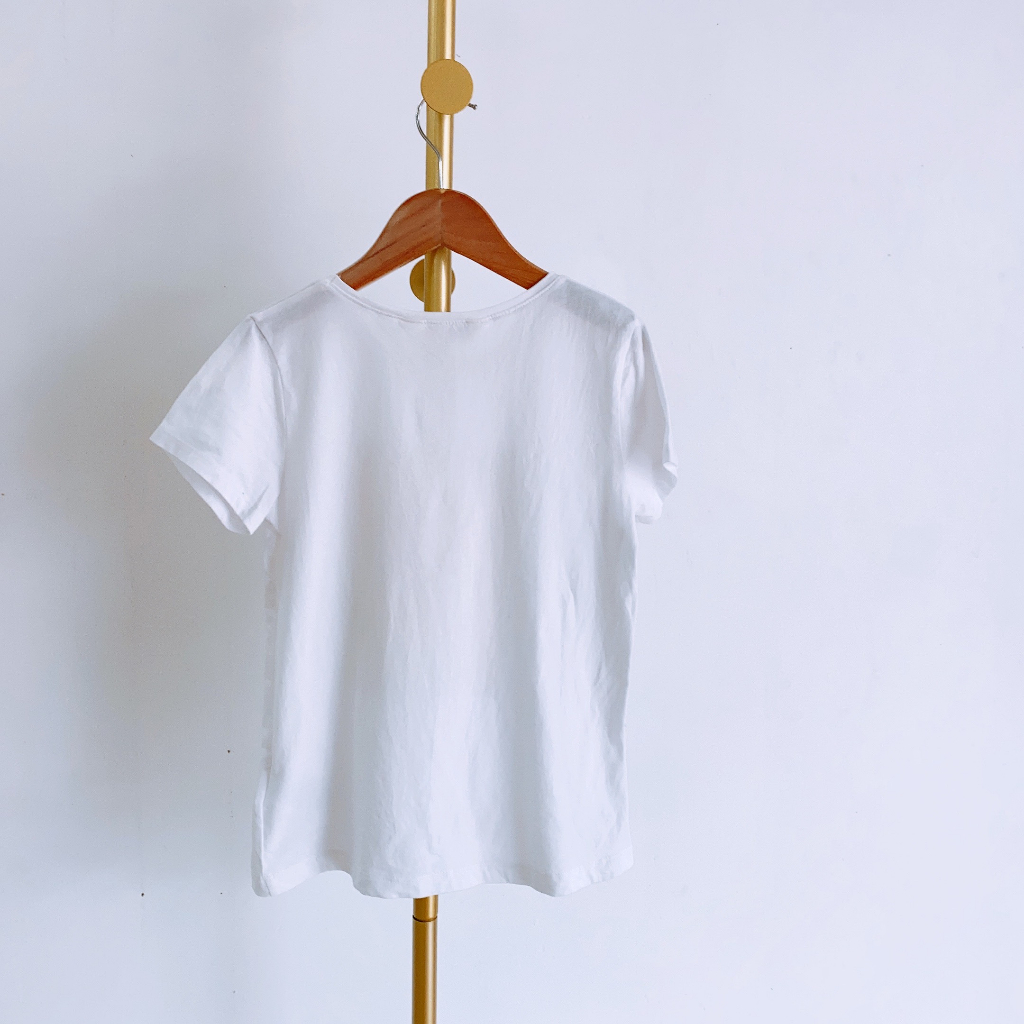 ** ÁO THUN BÉ GÁI HM - CẮT TAG, CHƯA MẶC - MỚI 90%, BỊ LỖI NHẸ