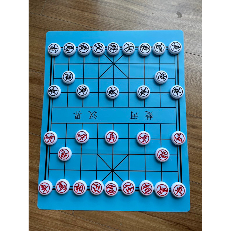 Bộ cờ tướng quân cờ tướng giả ngọc và bàn silicon siêu đẹp