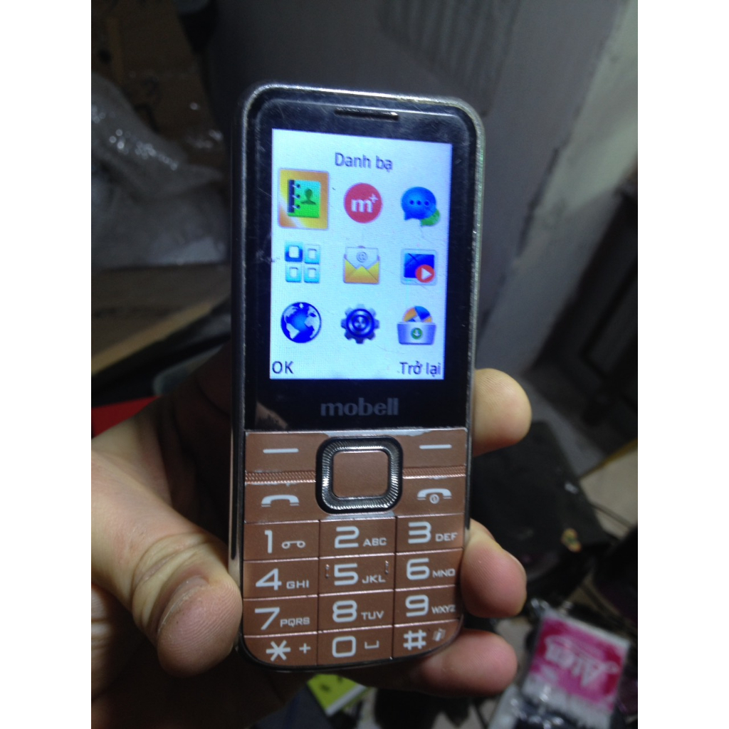 Xác MOBELL gắn sjm có sóng, loa to, phím bấm còn ăn, không tét thêm, máy không bin