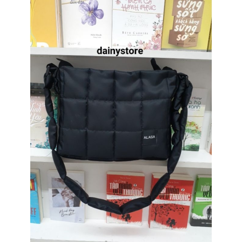 Túi đeo vai,đeo chéo chần bông kẻ carô nam nữ đi học ,đi làm ,đi chơi dainystore  KHÔNG NẮP