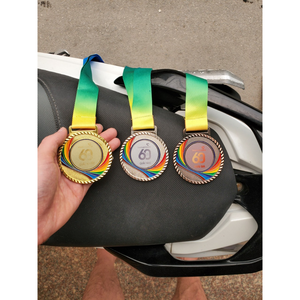 Huy chương bóng đá vàng, bạc, đồng in theo yêu cầu