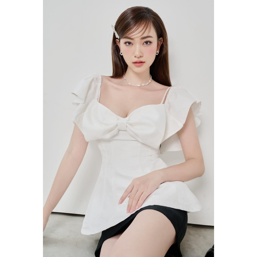 Áo kiểu bigsize hai dây phối nơ mặc trễ vai được  HN0523