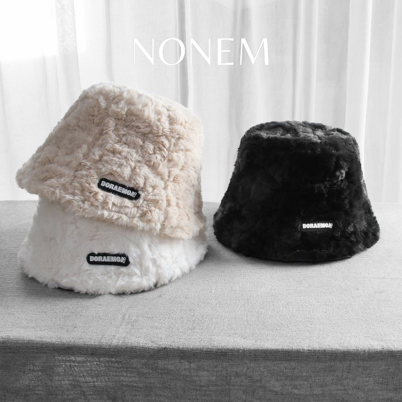 Mũ nón bucket lông gắn tag cao su chữ Doraemon phong cách Ulzzang,Bucket lông mềm mịn