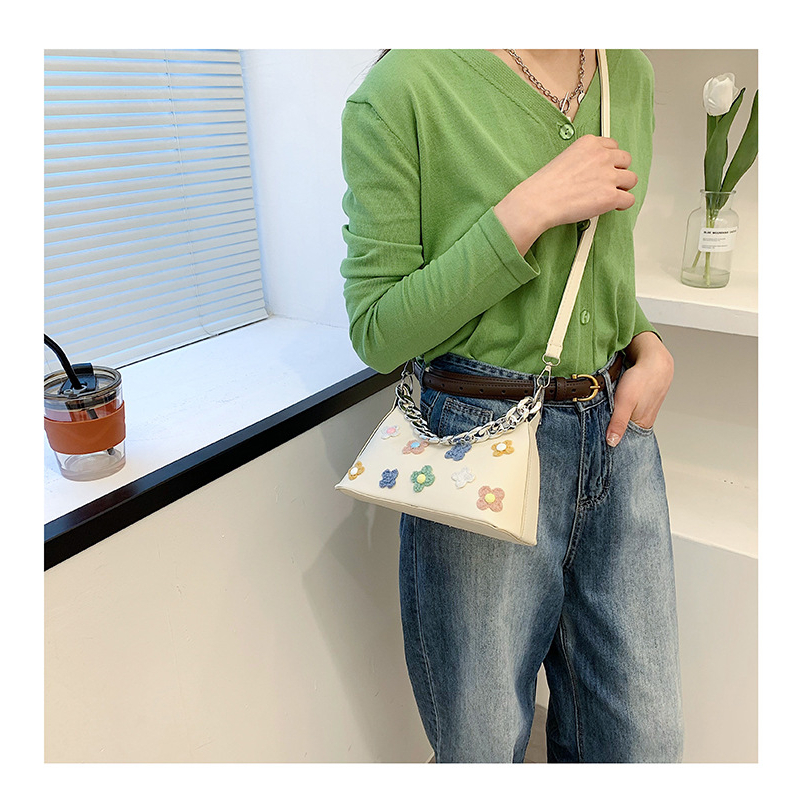Túi Kẹp Nách 2023 Họa Tiết Hoa Phối Dây Xích Thời Trang Mùa Hè Dành Cho Nữ Túi nhỏ xách tay đeo mới kiểu dáng phương Tây